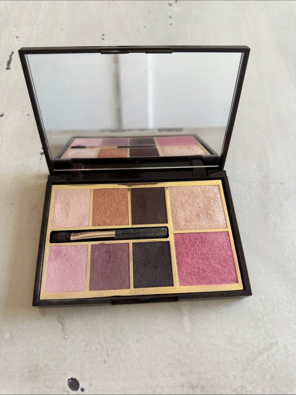 Jouer metamorphosis face and eye palette